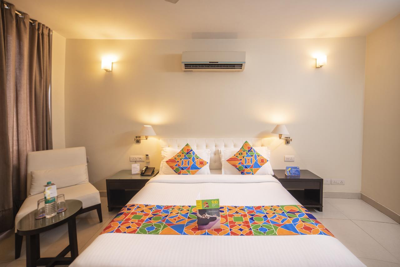 Fabhotel Anutham Saket New Delhi Bagian luar foto