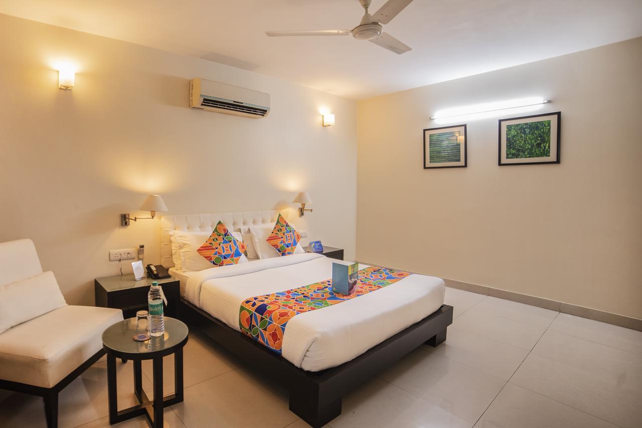 Fabhotel Anutham Saket New Delhi Bagian luar foto