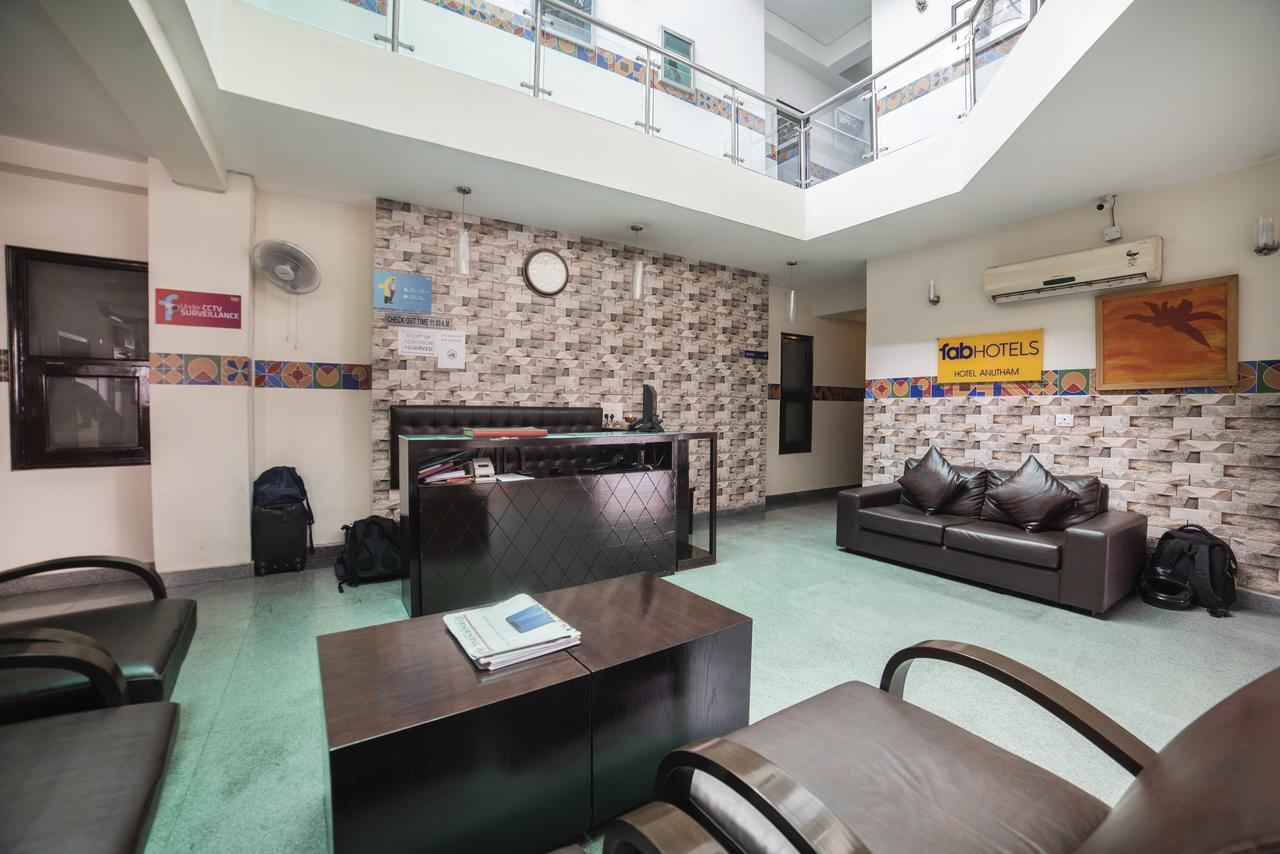 Fabhotel Anutham Saket New Delhi Bagian luar foto