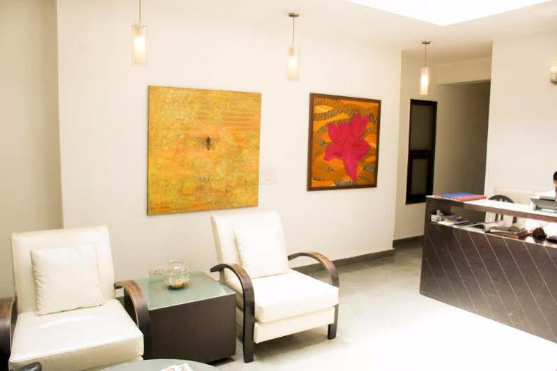 Fabhotel Anutham Saket New Delhi Bagian luar foto