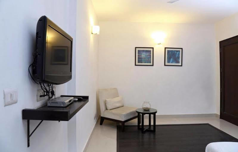 Fabhotel Anutham Saket New Delhi Bagian luar foto